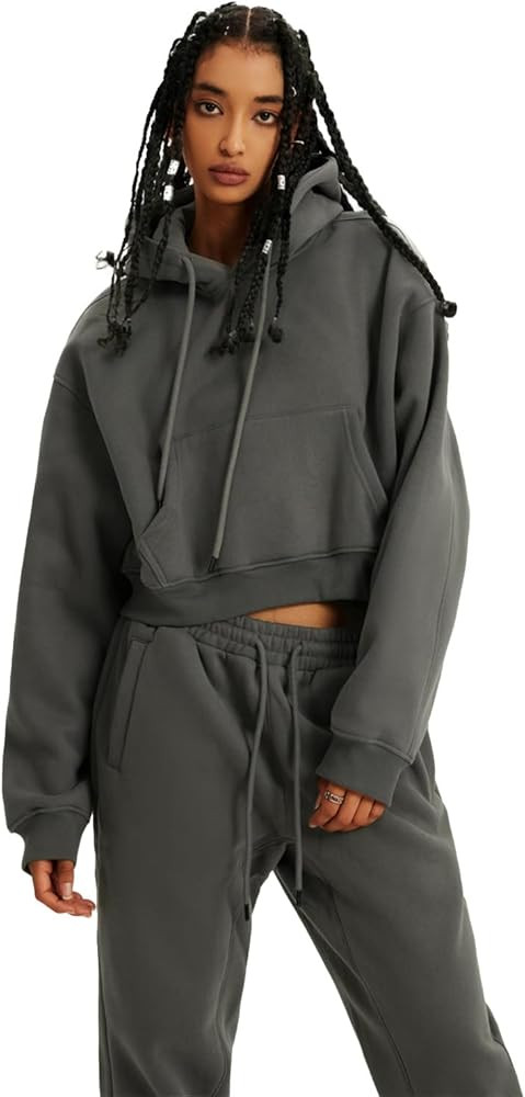 Women's Cropped Hoodies Casual Pullover Long Sleeve Sweatshirt Kangaroo Pocket Drop Shoulder Swea... | Amazon (US)