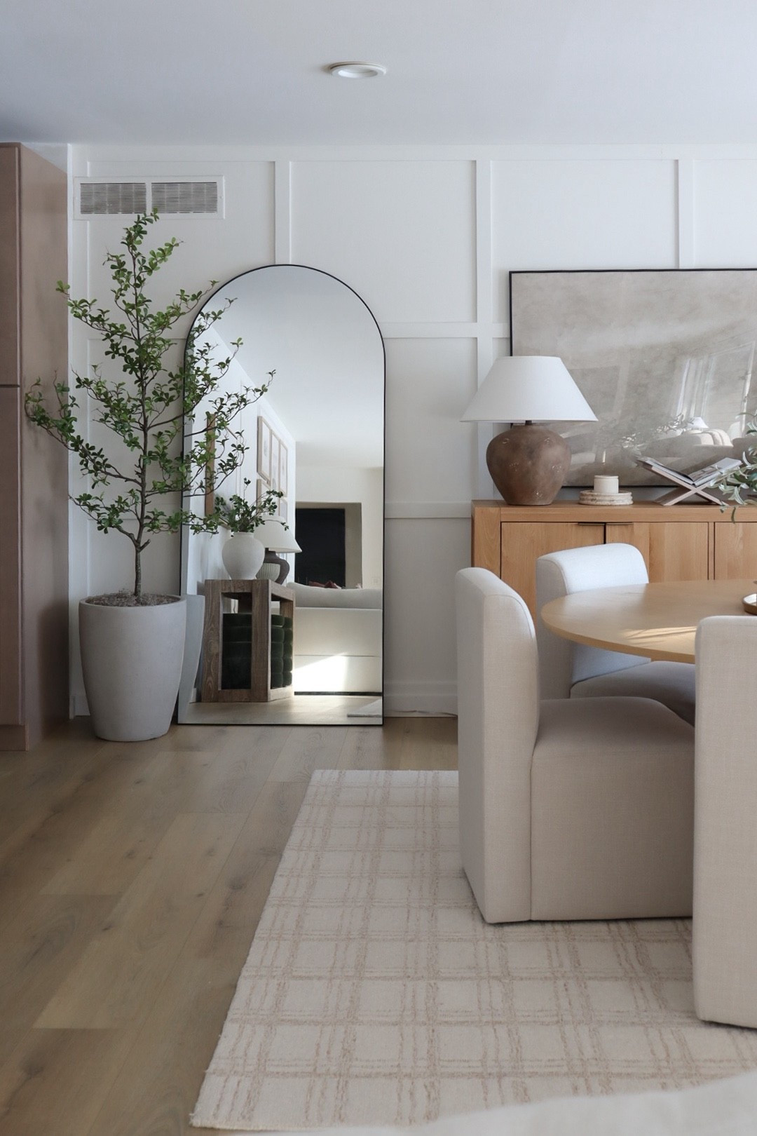 Dining room - this faux tree is great for any corner 

#LTKSaleAlert #LTKHome