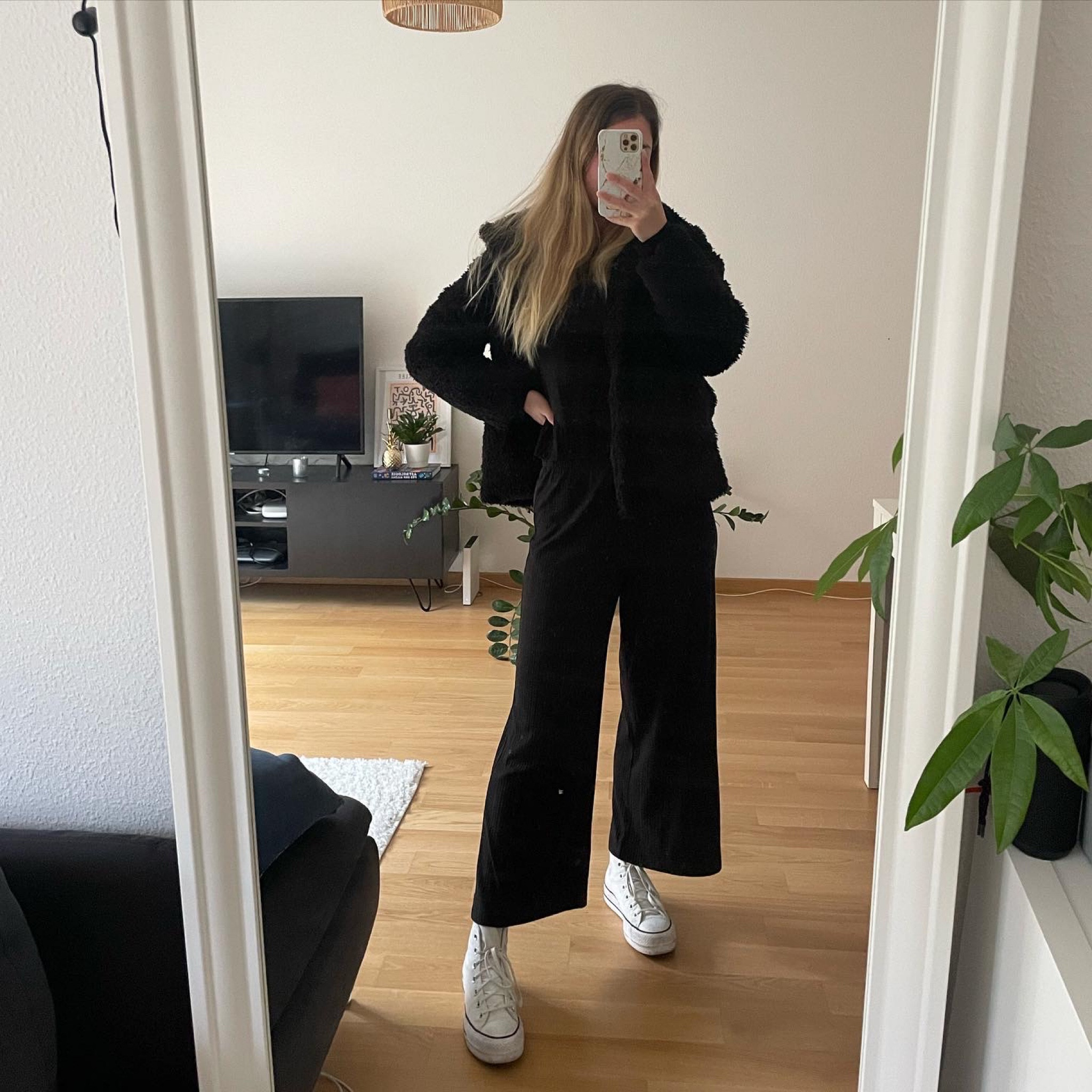 outfit inspo, minimal style, fashion inspo, outfit ideas, street style, pinterest aesthetic, neutral fashion, feminine style, girly aesthetic, cottage core, parisian style, nyc style 
#casualfashion #petitefashion #outfitideas #ootdshare #ootdinspodaily #springoutfitideas #neutraloutfit 

#LTKSeasonal #LTKeurope #LTKunder50