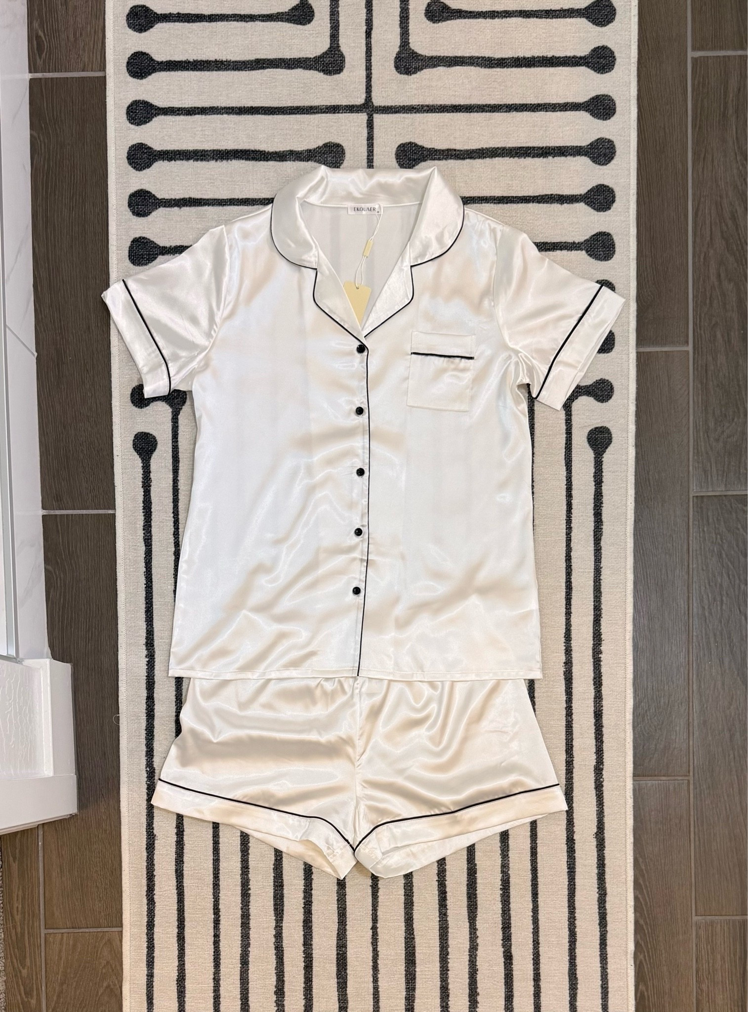 She’s classy, she’s silky, she woke up like this 🤍🖤 This satin set has the black piping detail that makes it look way more expensive than it is — #1

#pajamas #pjset #satinpajamas #silkpajamas #loungeset #sleepwear #summerpajamas #cozygirl #loungewear #pajamashorts #amazonfashion #amazonfind #amazonfinds #amazonsleepwear #founditonamazon #amazonpajamas #satinset #whitepajamas #classystyle #luxurylook #girlythings #cuteoutfit #buttondown #comfystyle #bedtimefit