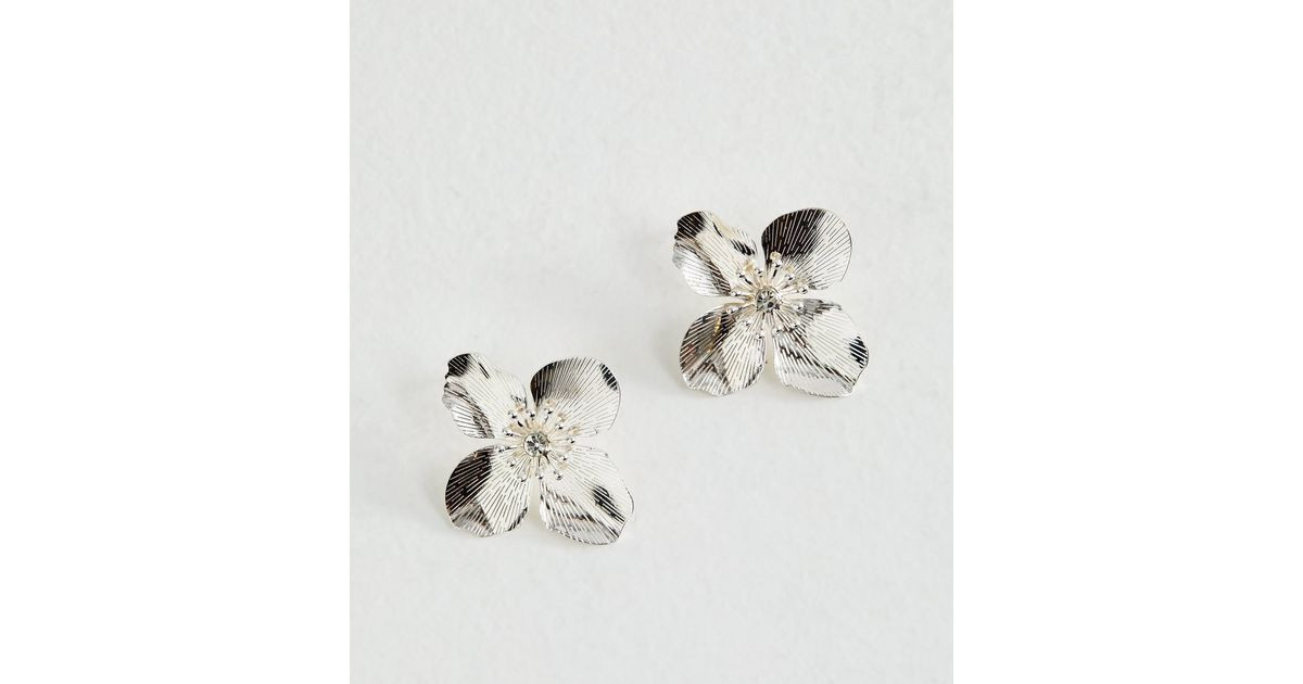 Silver Tone Large Flower Stud Earrings | New Look | New Look (UK)