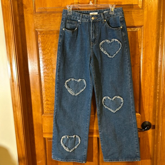 FOREVER21 Women’s High Rise Wide Leg Jeans W/Raw Edge Heart Patches Size 27-EUC | Poshmark