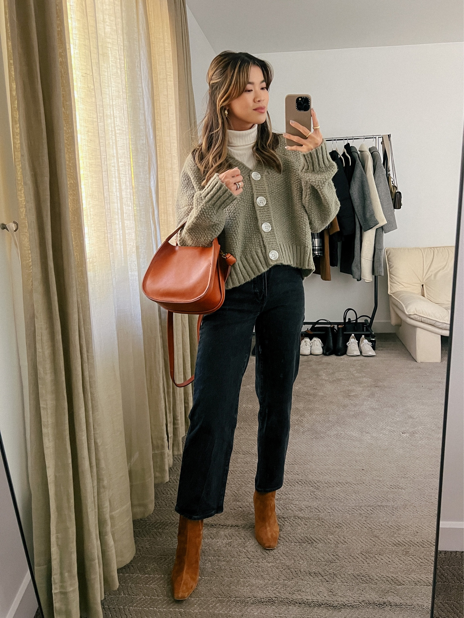 The cutest Revolve cardigan sweater with Madewell black denim jeans and RAYE booties! 

#winter 
#winterstyle 
#winteroutfit 
#winterfashion 
#sweater 
#booties 
#revolve 
#madewell 
#revolvesweater 
#madewelldenim 
#denim

#LTKfit #LTKFind #LTKSeasonal