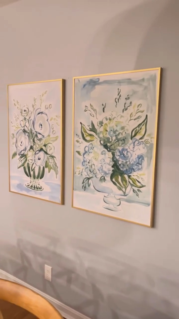 Stop ignoring that blank wall and fill it with gorgeous art! Bonus — code SAVE40 gives you 40% off! Sale is sitewide & ends tonight! 

Reply SHOP for info 

Coastal home decor, blue and white home, classic coastal style, botanical prints, floral artwork, home decor, artwork sale, wall art, coastal artwork, classic coastal home, cyber Monday sale 

Comment SHOP below to receive a DM with the link to this post on my LTK ⬇ https://liketk.it/5ElyH