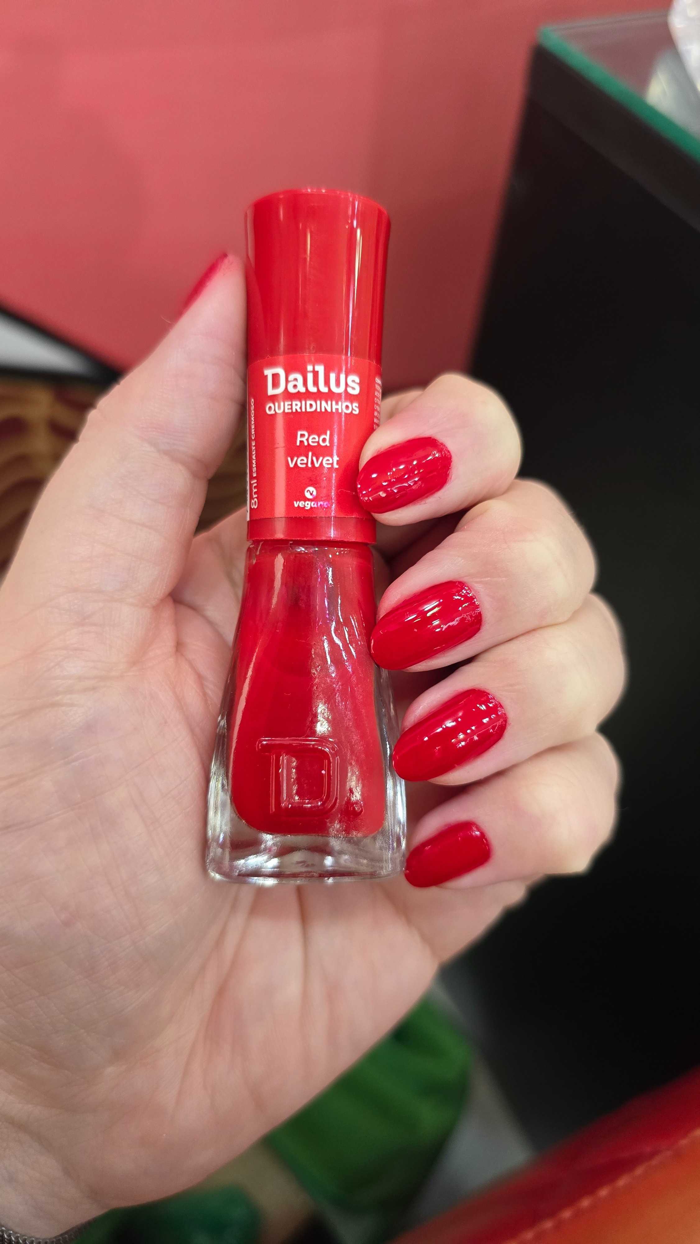 Unhas vermelhas para começar o mês de aniversário 

#LTKbrasil #LTKbeleza