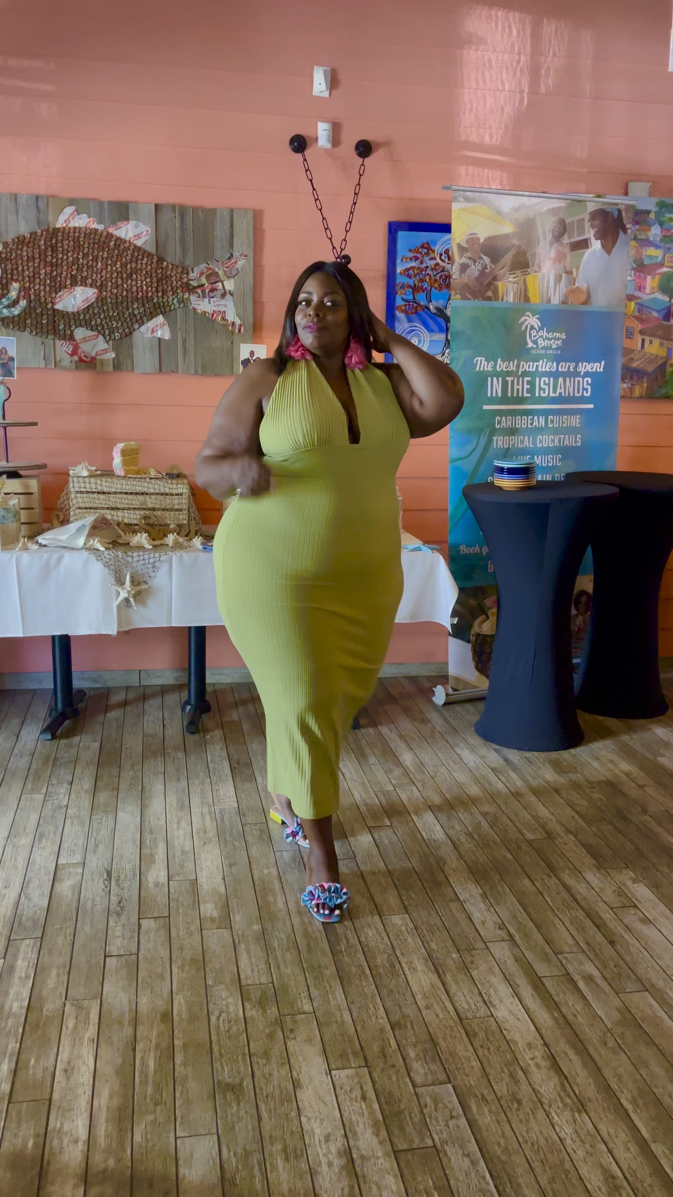 This halter dress will have you turning heads. Go ahead and add it to cart. :)

#LTKFind #LTKcurves #LTKshoecrush