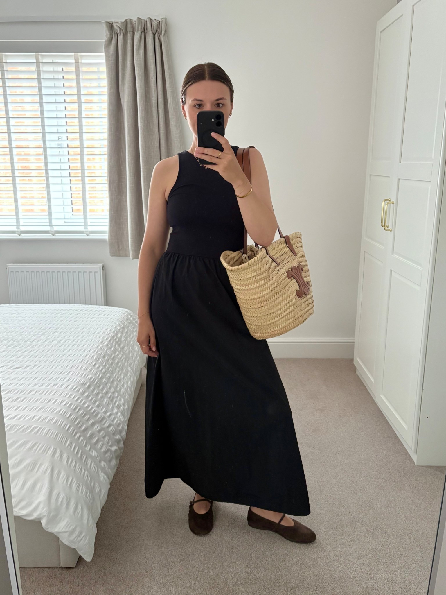 Ways to wear ballet shoes 🩰

I love how they smarten up a summer dress. I’ve gone for a maxi length but they would also look cute with mini dresses too. 



#LTKuk #LTKstyletip #LTKsummer