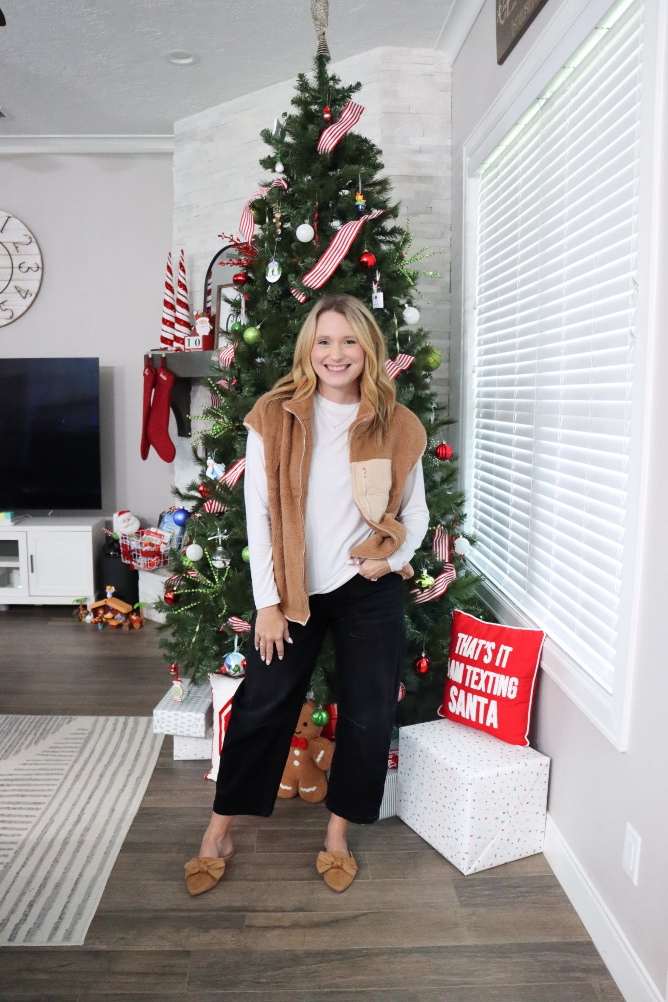 Obsessed with this cozy Amazon vest! Perfect to layer on top of an outfit to dress up or dress it down! 

#LTKSeasonal #LTKHoliday #LTKootd