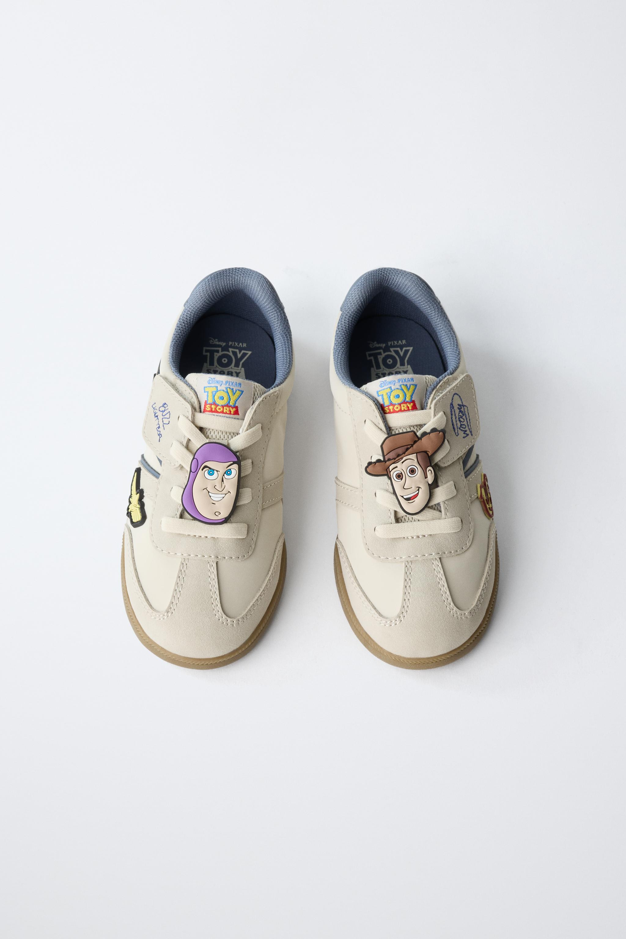 TOY STORY\u00a9 DISNEY PIXAR sneakers with a decorative appliqu\u00e9 and contrasting color detai... | Zara US