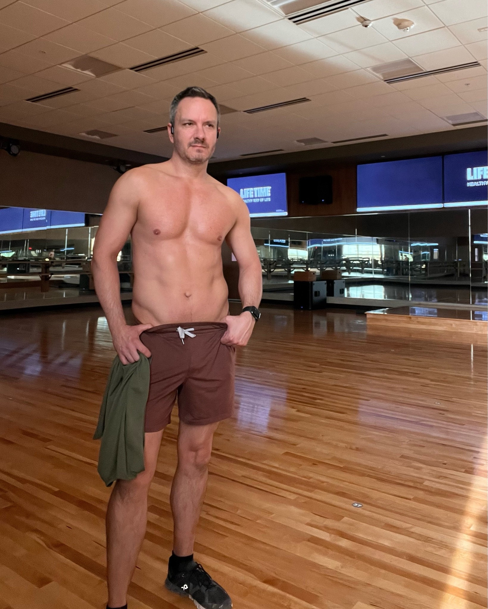 Getting the week started with a gym session of course

#LTKfitnessgoals #LTKActive #LTKMens