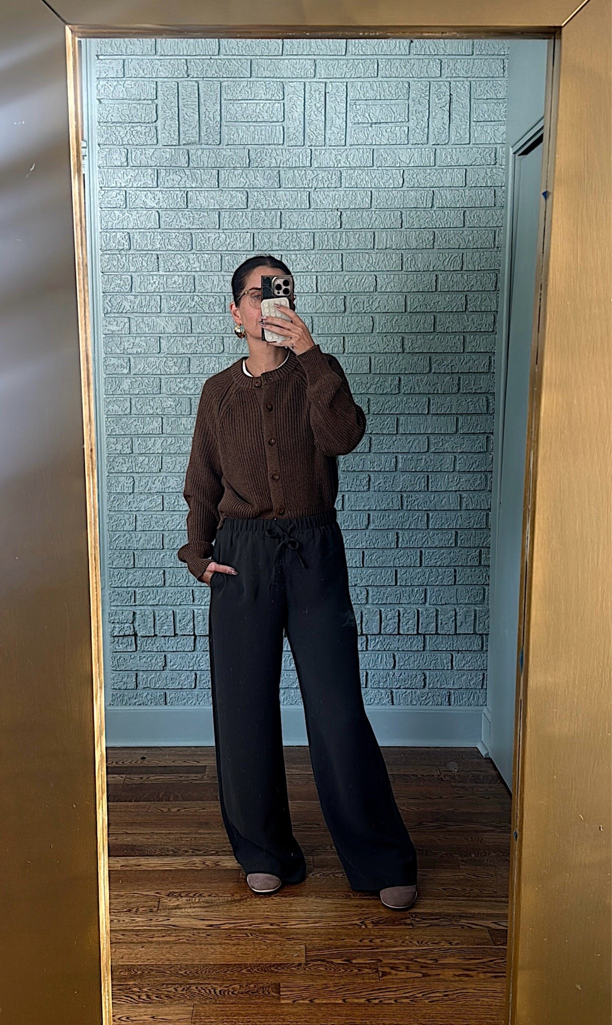 Aritzia lodge pants and target cardigan

#LTKootd #LTKOver40 #LTKPetite