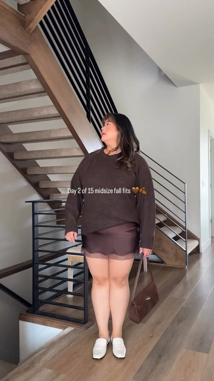 Day 2 of 15 midsize fall fits. Chocolate brown is so in this season and I’m obsessed. 🤎🍂