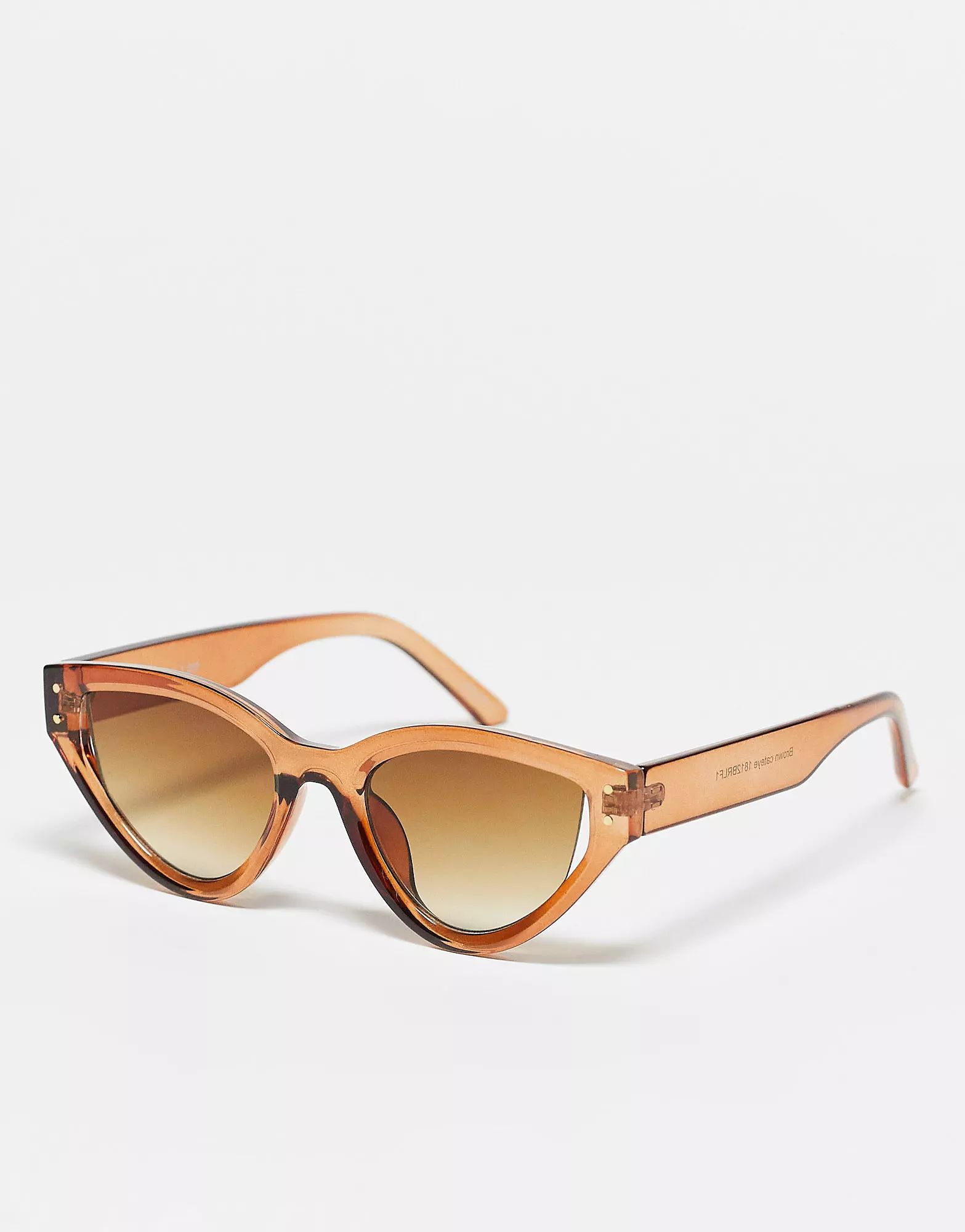 Skinnydip – Cat-Eye-Sonnenbrille in Beige mit Aussparung | ASOS (Global)