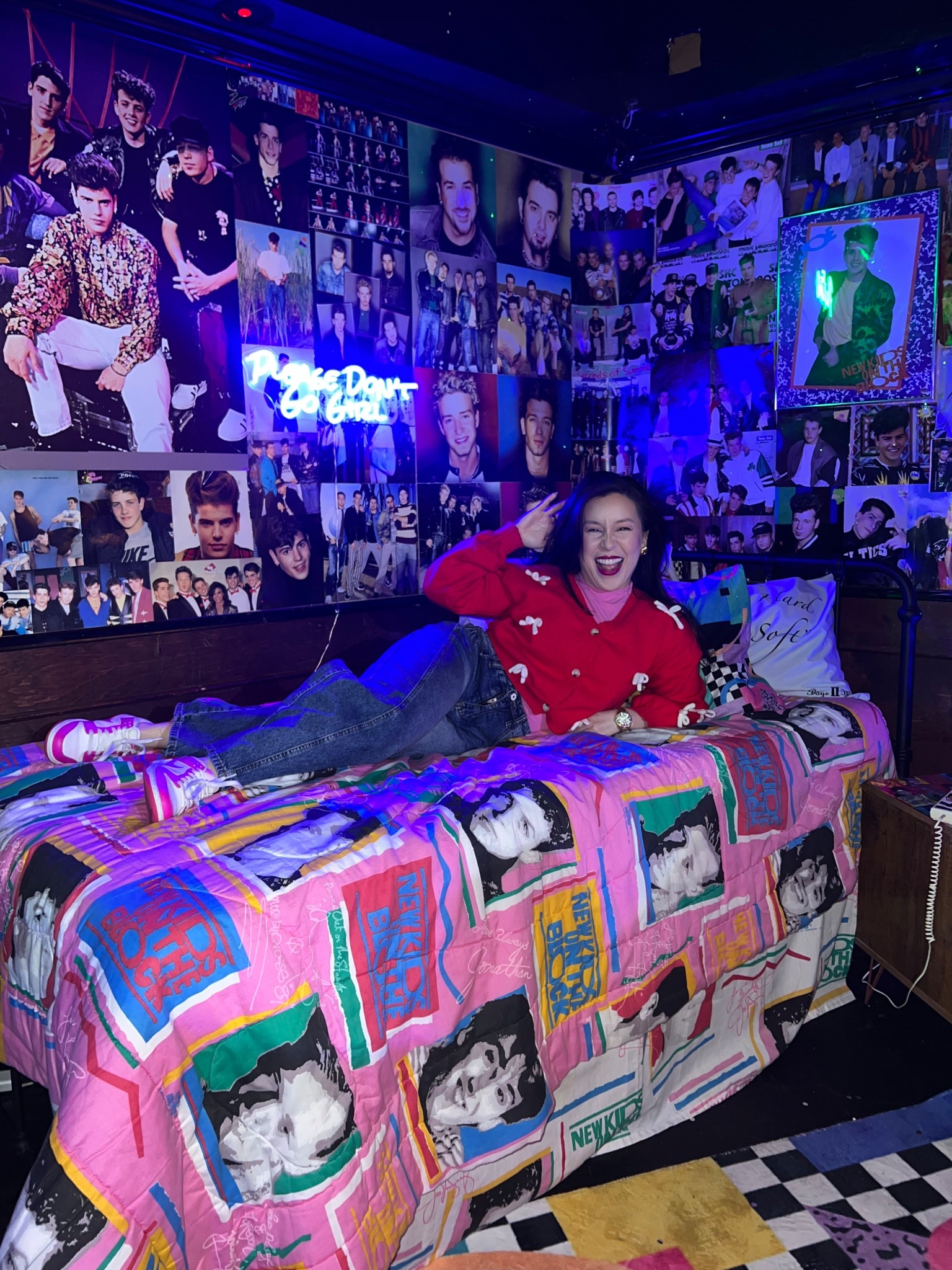 A cute casual Valentine’s Day Outfit for a night out with the girls 💘👯‍♀️

These jeans are from amazon and are a perfect dupe for the Agolde barrel leg jeans! I get asked every time I wear them if they are Agolde 🤭 They’re perfect for petite girlies too, I didn’t need to hem! 🙏🏻 

Sweater: size small
Pink top: Small
Jeans: size 4
Shoes: they’re a youth size shoe because they’re cheaper to buy than adult sizing 😅

#LTKValentine #LTKootd #LTKPetite