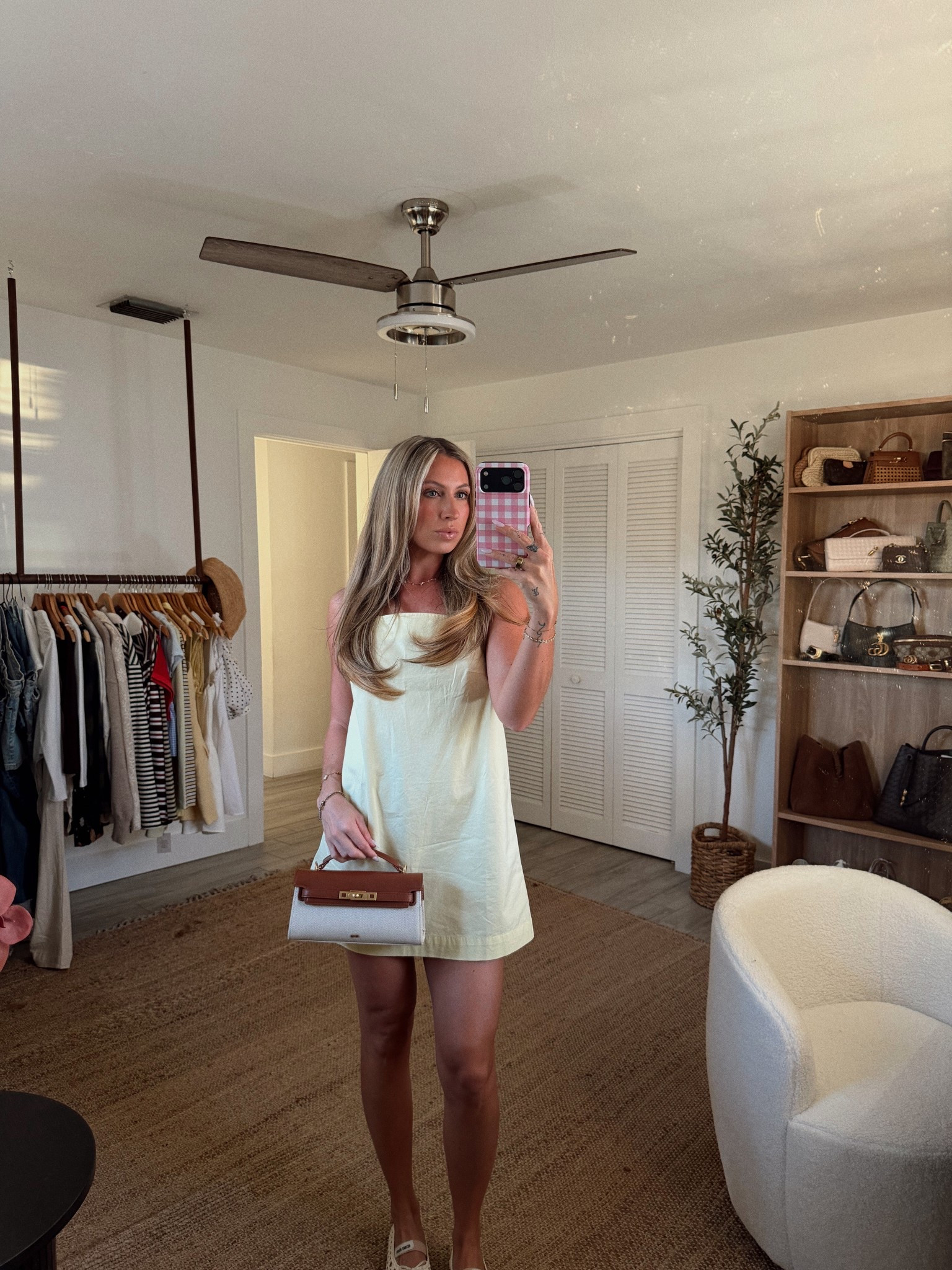 The best linen dress for a casual date night or dress it up with heels!!



#LTKSaleAlert #LTKgrwm #LTKootd