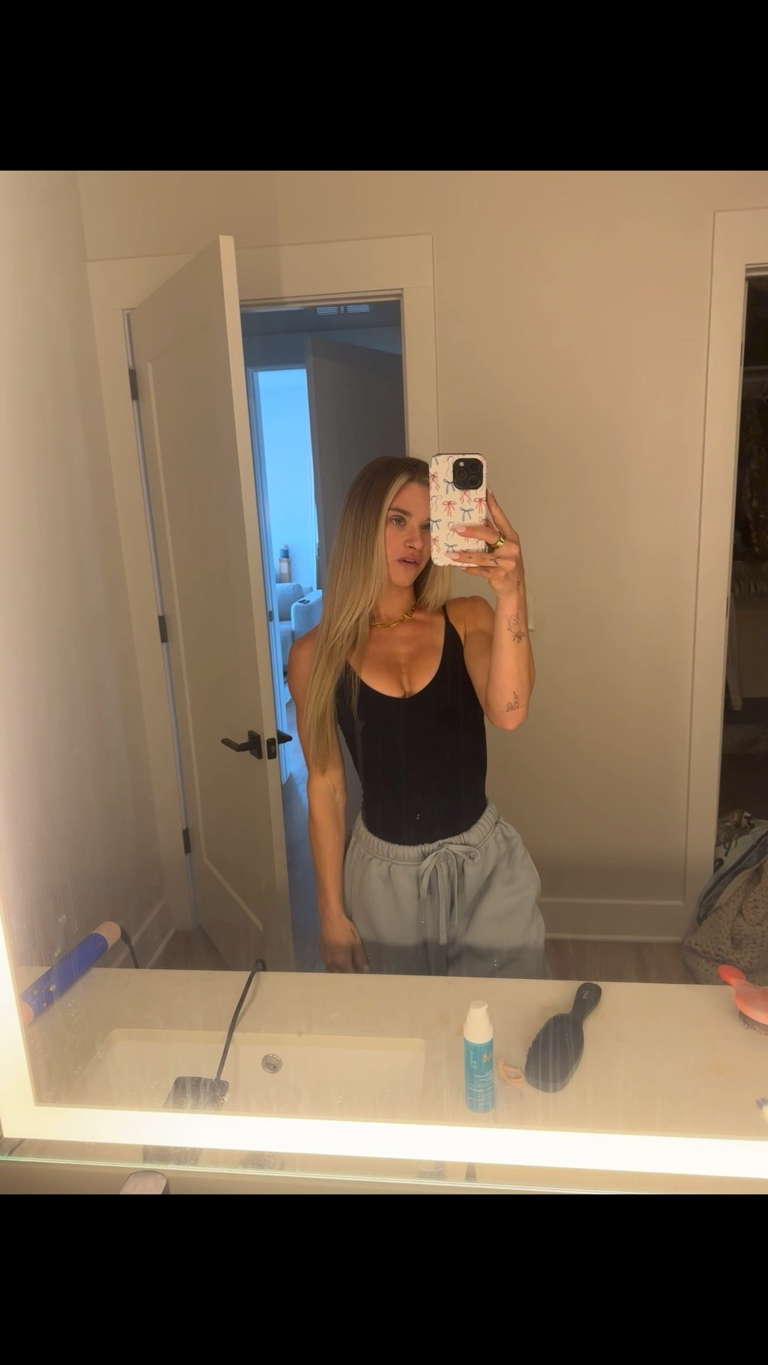 The perfect basic bodysuit that checks every box 😍😍

#LTKootd #LTKGiftGuide #LTKgrwm