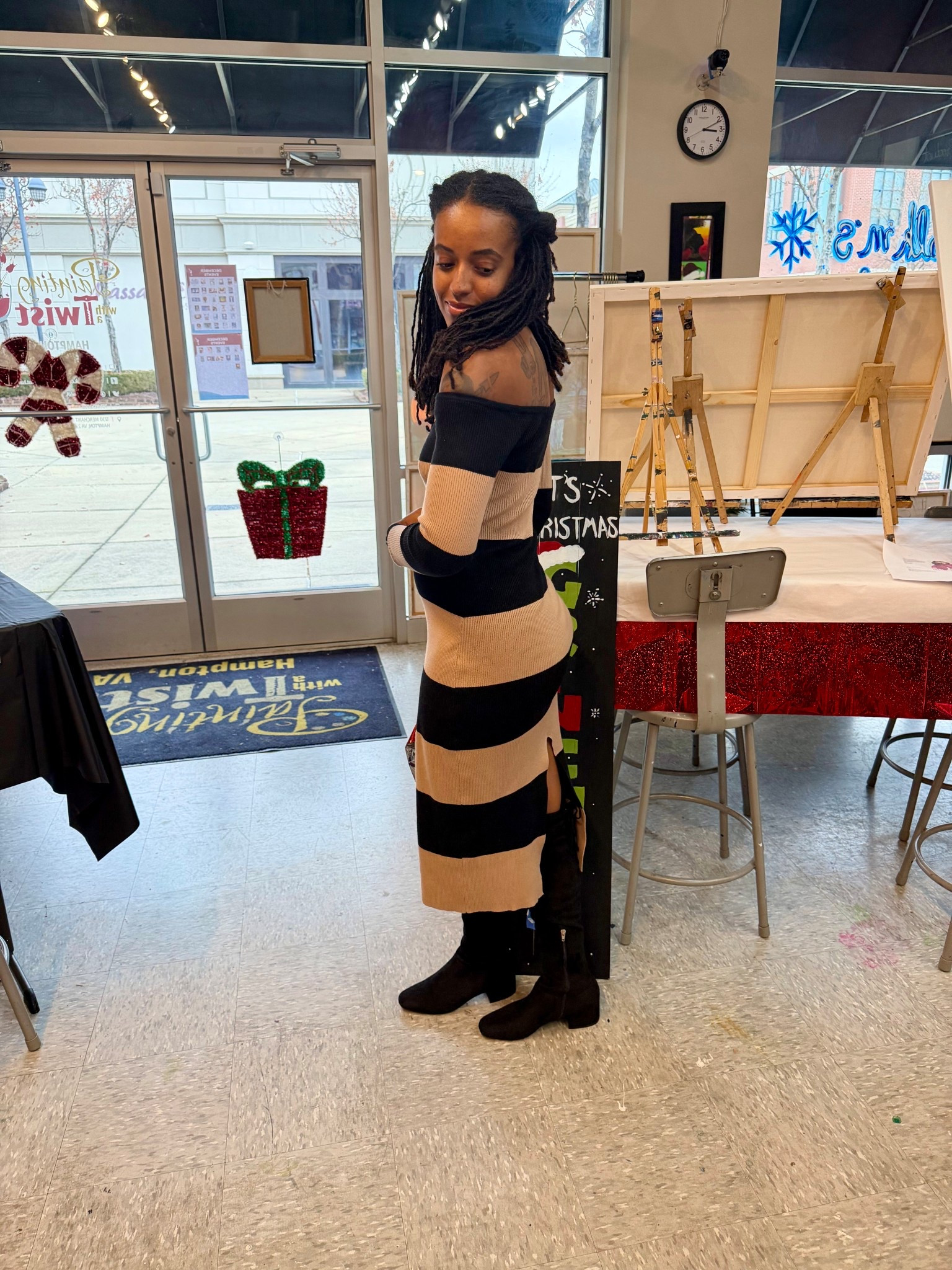 holiday party outfit

Holiday party outfit inspo 🎄✨
Wore the Satori sweater dress (size small) for a festive night out — it’s no longer in stock, but I linked similar holiday sweater dresses that give the same polished, cozy vibe. Also a great gift guide for her idea if you’re shopping for something chic and wearable all season.

#LTKSeasonal #LTKGiftGuide #LTKHoliday