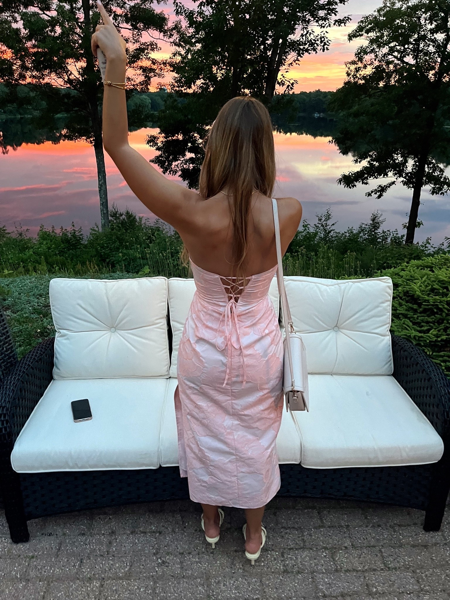 The dress that made me feel like summer 🌸✨

Loved wearing this pink floral midi for a sunset by the water. Linking the exact dress plus a few similar options in my LTK 🤍

#LTKStyle #LTKFashion #LTKFinds #SummerStyle #WeddingGuestDress #PinkDress #SummerOutfit #OOTDInspo #FeminineStyle #DateNightOutfit #DressSeason #StyleInspo #LTKCreator #SummerFashion #FashionFavorites

#LTKootd #LTKWedding #LTKSaleAlert
