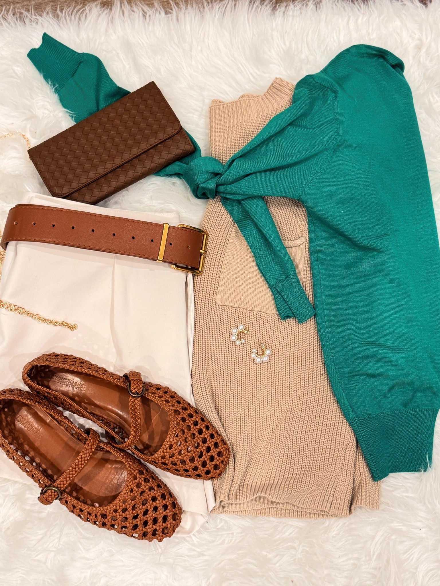 Classic neutrals + a pop of green = the easiest chic outfit formula 💚✨ this look is giving effortless Southern prep with pieces you can mix & match all season long. The sweater over the shoulders instantly elevates it, and these woven flats are SO good for everyday wear. Linking everything (and similar options) for a timeless spring outfit you’ll reach for on repeat 🤍

#LTKStyle #LTKFinds #SpringOutfits #ClassicStyle #PreppyStyle #SouthernStyle

#LTKMidsize #LTKOver40 #LTKTall