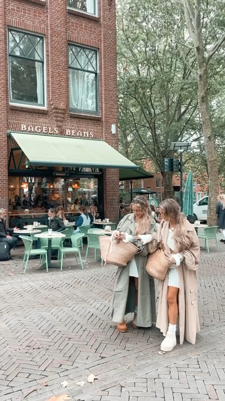 Oversized trenchcoats 💕💕