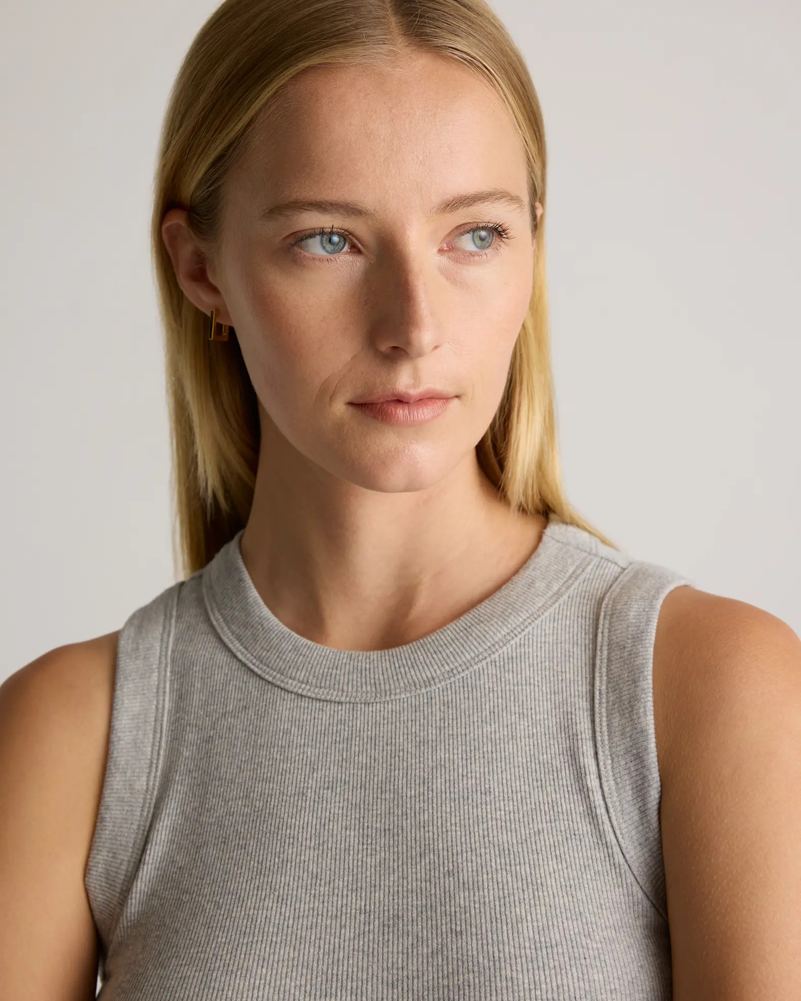 Organic Cotton Micro-Rib Cropped Cutaway Tank | Quince