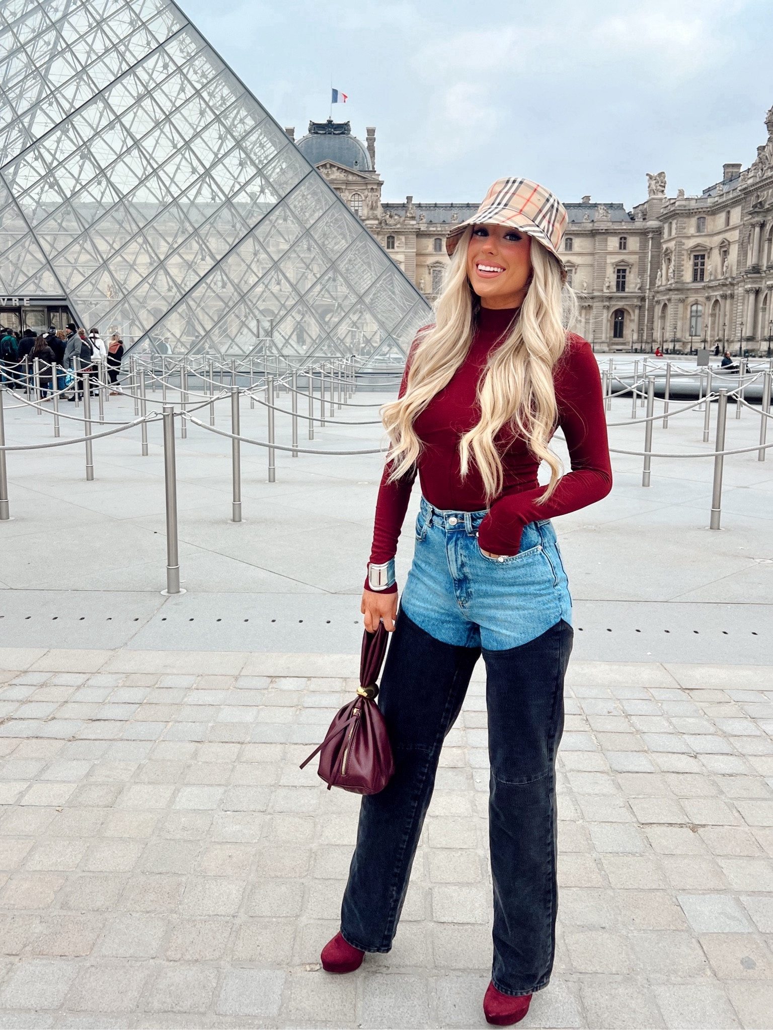 Shop my fit ♥️

.
.
#jeans #LTK #liketoknow #style #styletips #commense #amazon #burberry #burgundy #bag #purse #jewelry 

#LTKStyleTip #LTKCyberWeek #LTKU