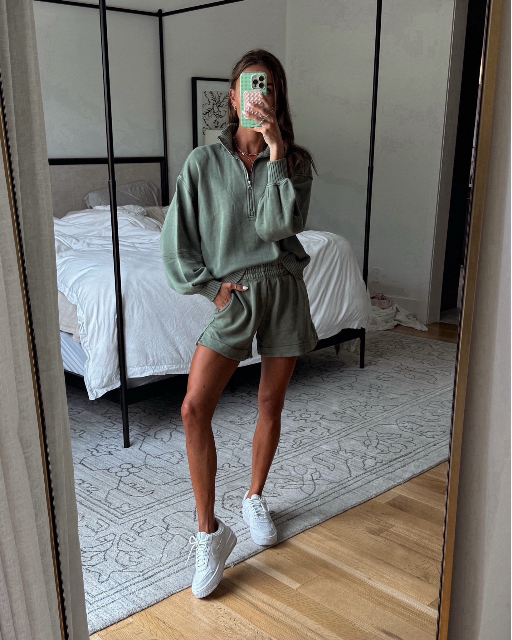 aerie quarter zip + sweatshorts 20% off! 🙌🏻

#LTKFallSale