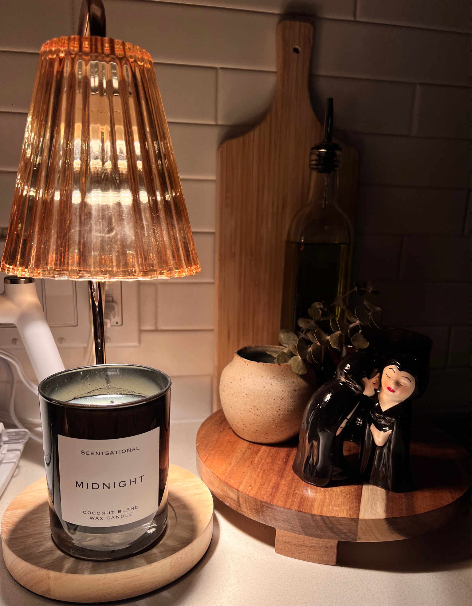 Adorable vampire couple salt shakers, candle warmer, AmazonHome, AmazonFinds, Halloween decor, Halloween decorations, home decor

#LTKHalloween #LTKHoliday #LTKhome