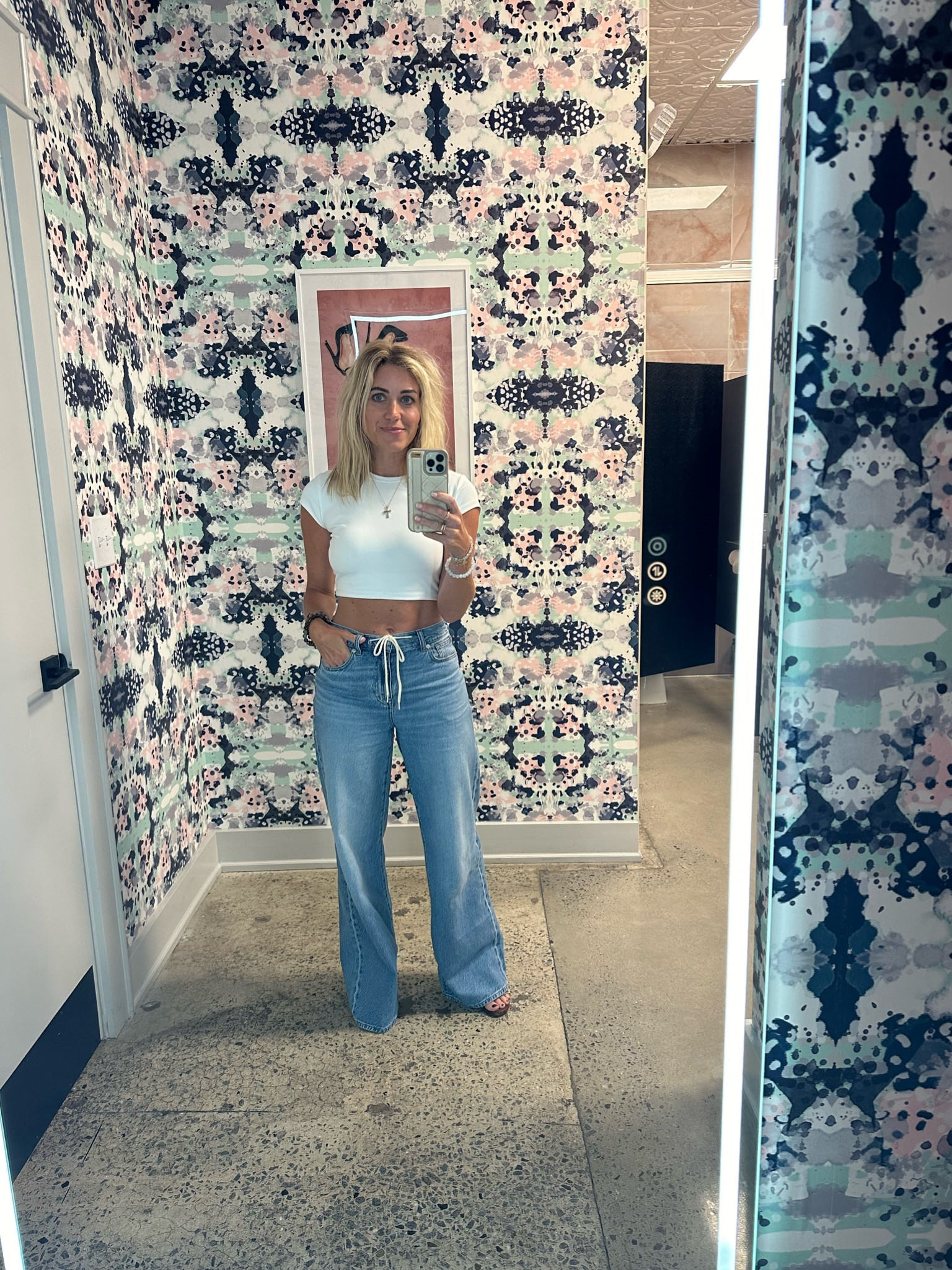 Never taking these jeans offf

#LTKstyletip #LTKfindsunder100 #LTKover40