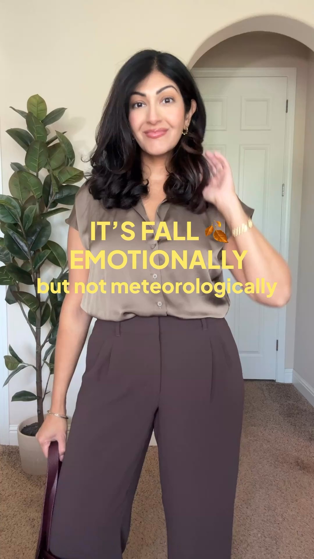 5 Transitional Fall Work Outfits 🍂 | Warm-Weather Office Style

It may feel like fall, but the weather hasn’t caught up yet. Sharing 5 summer-to-fall work outfit ideas using lightweight layers, fall colors, blazers, trousers, skirts and polished accessories that still work on warm September days.

These are easy outfit formulas for:
• office days
• business casual workwear
• meetings + presentations
• conferences
• transitional fall weather

Perfect if you want to start dressing for fall without pulling out heavy sweaters and coats just yet.

Shop all 5 transitional fall workwear looks linked here. ✨

#FallWorkwear #WorkOutfitIdeas #BusinessCasualStyle #TransitionalStyle #MidsizeWorkwear

#LTKWorkwear #LTKgrwm #LTKootd