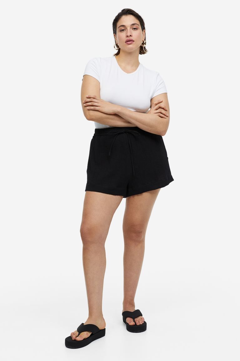 Cotton shorts | H&M (UK, MY, IN, SG, PH, TW, HK)