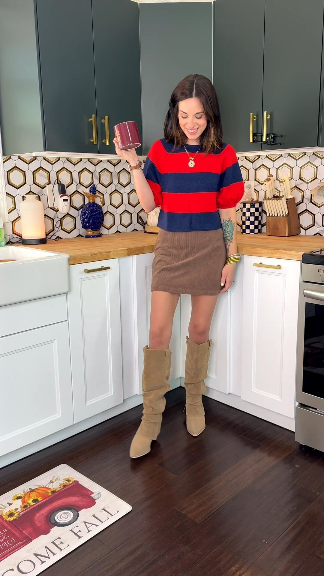 Top: true to size, I’m in the XS!

Skirt: true to size, I’m in the XS!

#falloutfit #skirt #fallskirt 

#LTKFindsUnder50 #LTKStyleTip