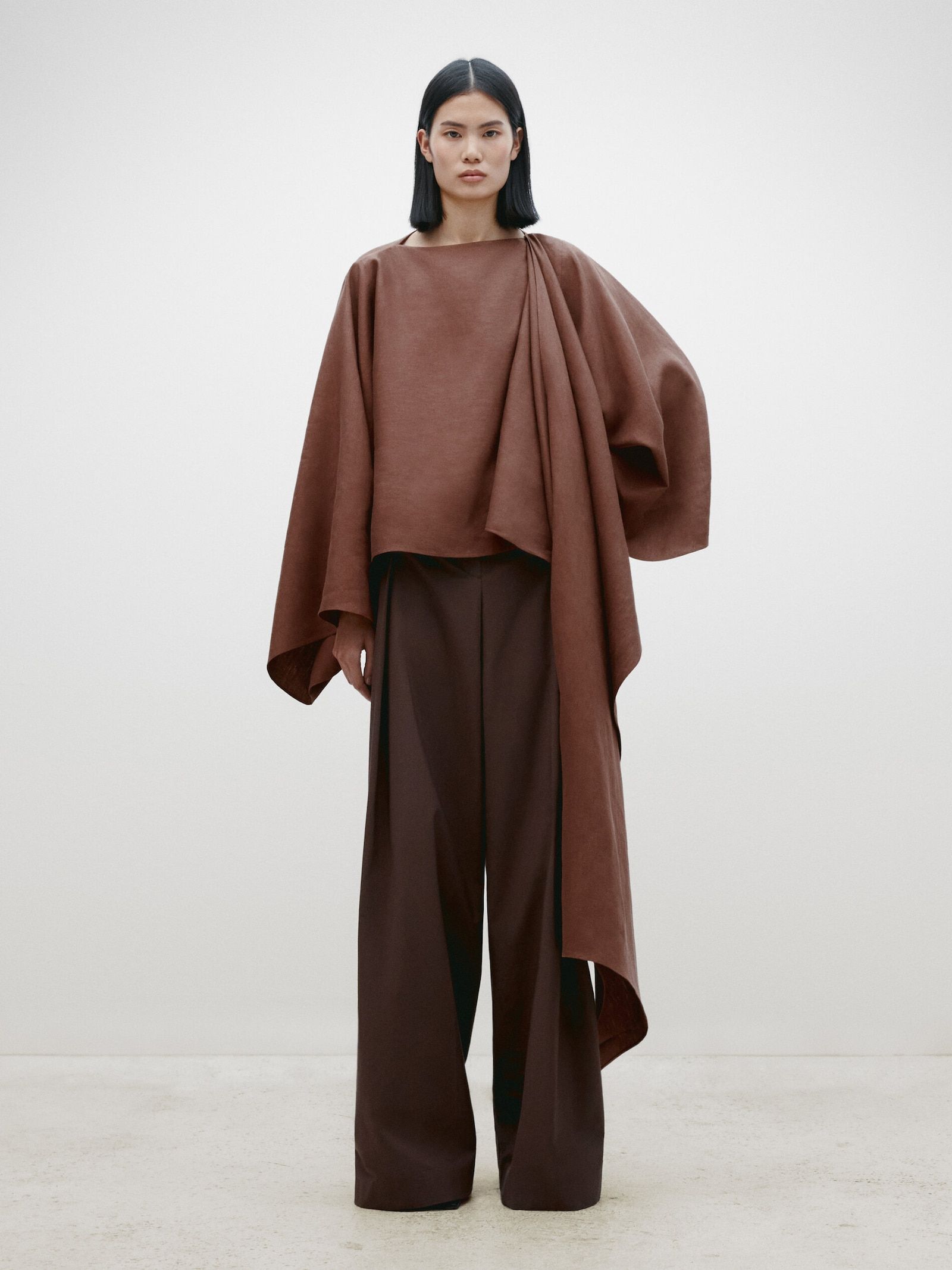 Asymmetric linen cape - Limited Edition | Massimo Dutti UK