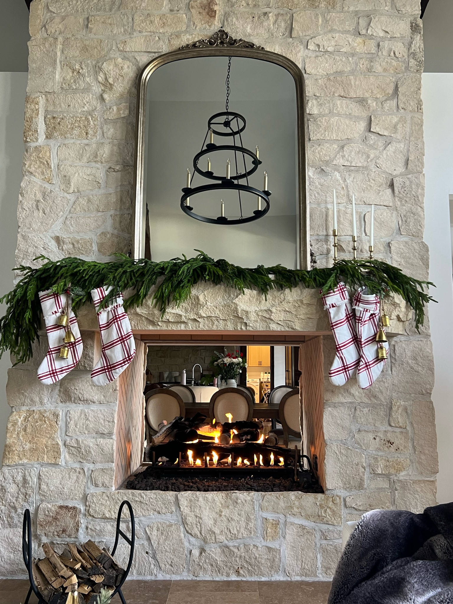 Christmas garland ✨🎄
Get it while you can!