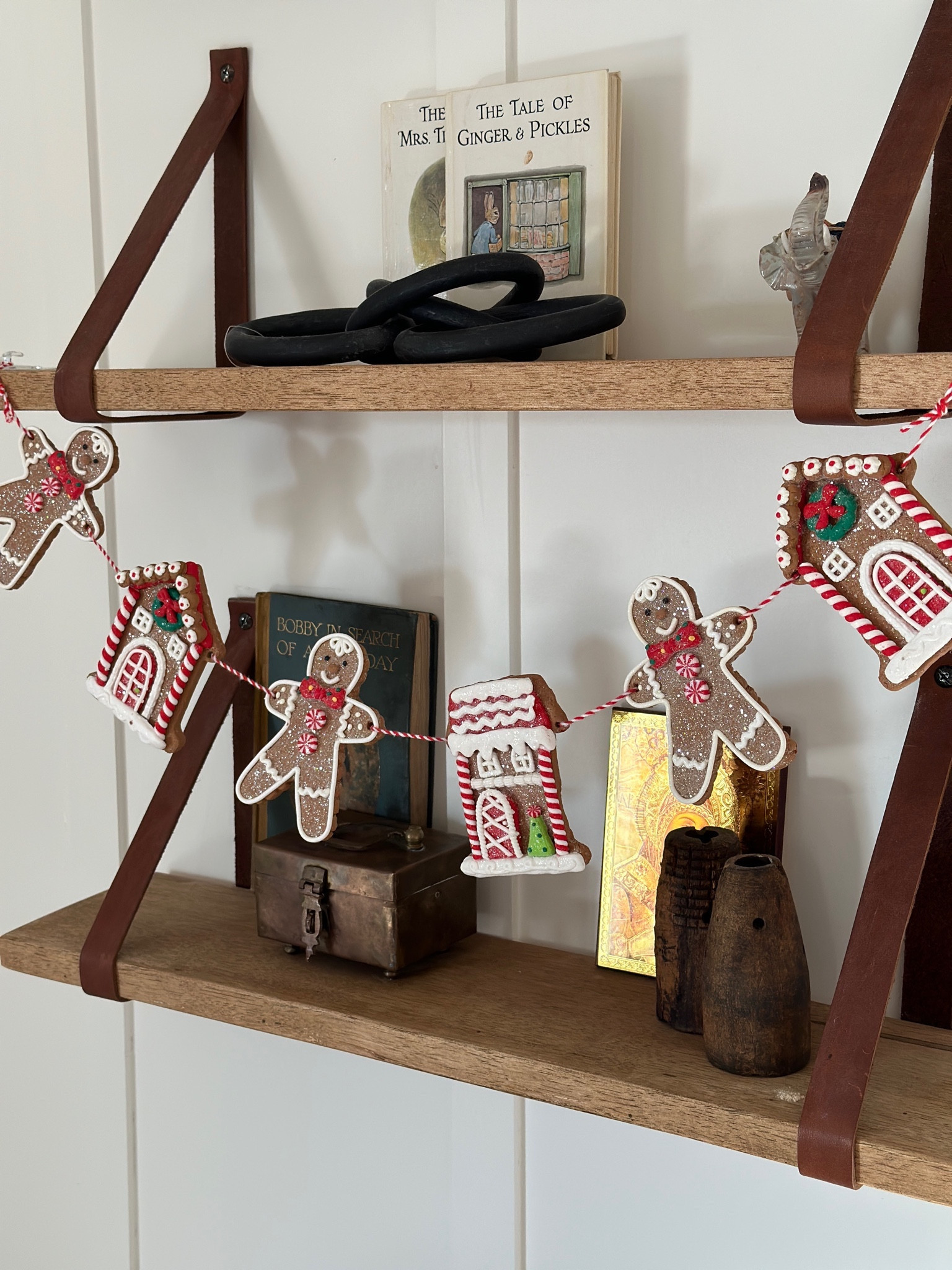 The cutest kids gingerbread garland on sale for $13

#LTKfamily #LTKHoliday #LTKhome