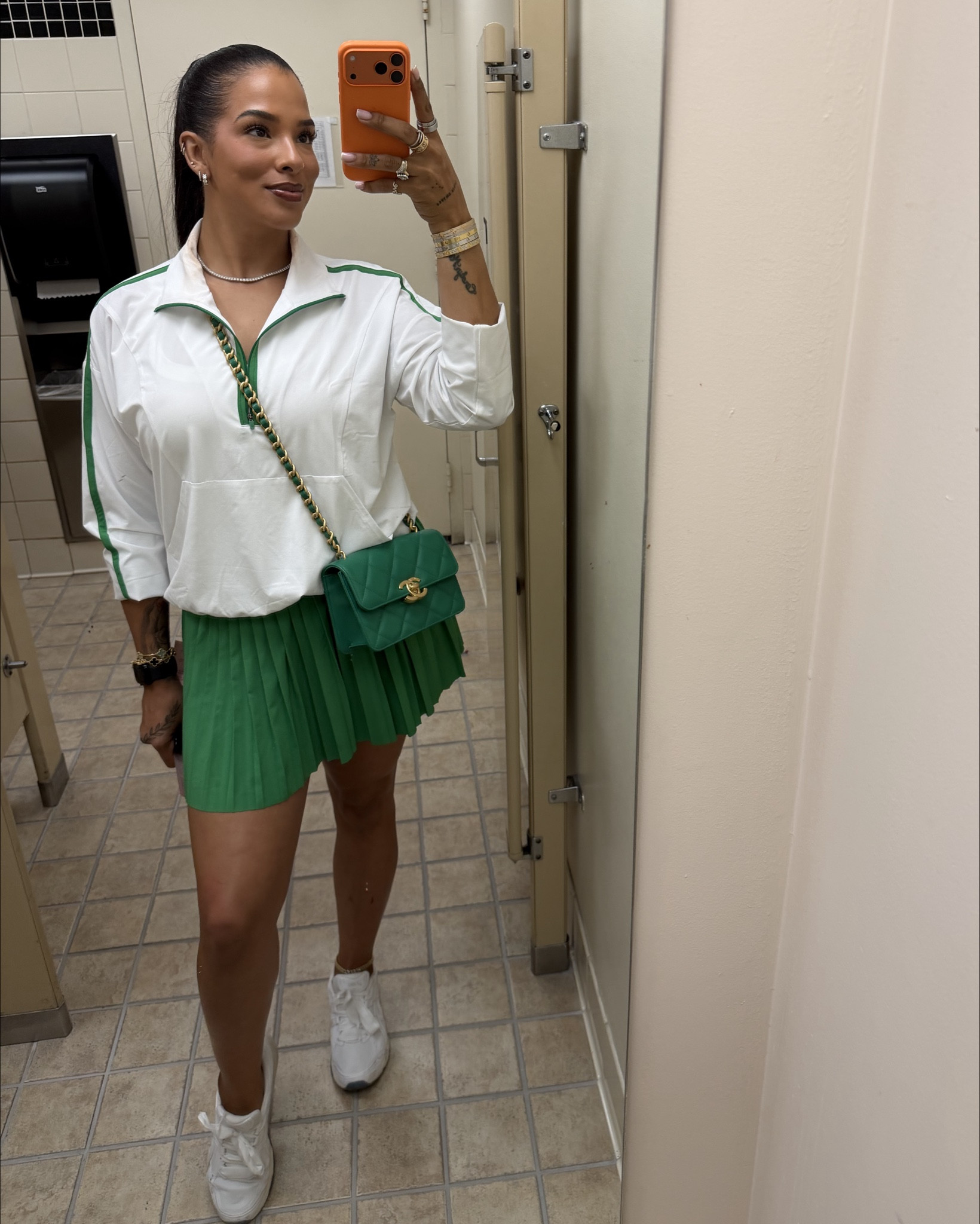 Chill days with the kids 💚

#LTKTall #LTKStyleTip #LTKActive