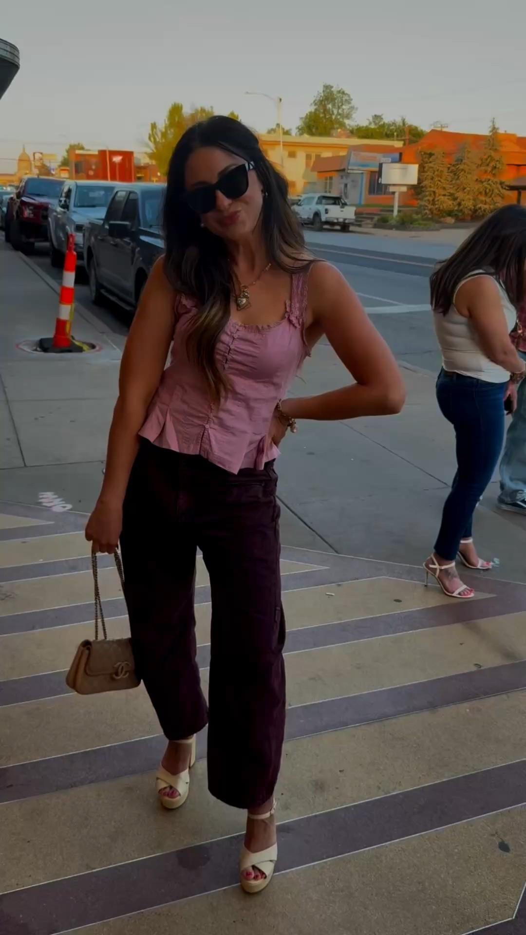 Summer outfit baby! Loving a platform shoe & a barrel jean with a corset style top! Fun for date night, concert outfits or vacation outfits!


Mom
Sunglasses 
Vacation 
Barrel jeans 
Graduation
Everyday

#LTKdayinmylife #LTKmomlife #LTKMidsize