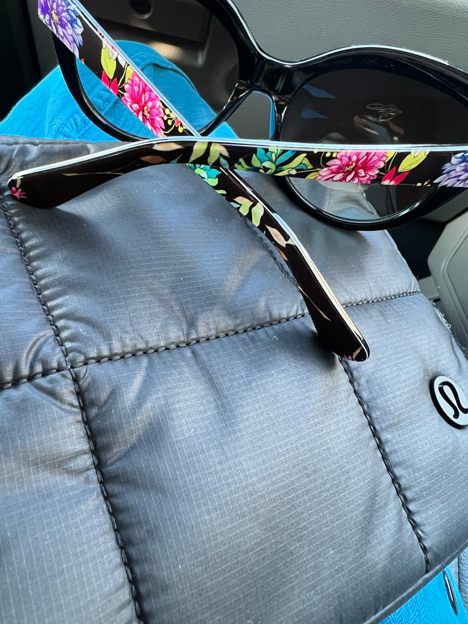 Johnny Was sunglasses, floral sunglasses, black sunglasses, Black Lululemon quilted everywhere belt bag 

#LTKstyletip #LTKfindsunder50 #LTKover40