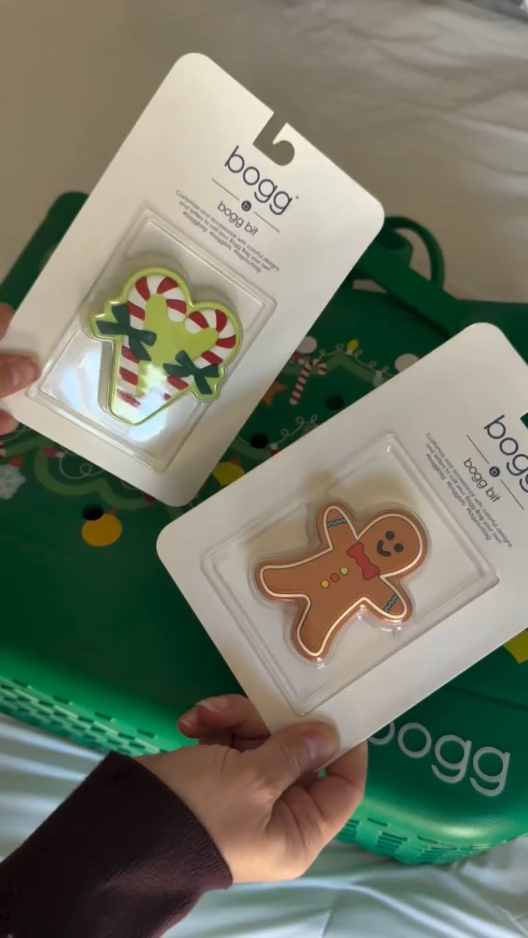 POV: You’re helping me deck out my Bogg Bag for the holidays 🎄✨

I’m officially in my festive era — swapping snacks and sunscreen for candy canes and cozy vibes! How cute are these holiday Bogg Bits?! 😍

Which one’s your fave — Gingerbread or candy canes? ?👇

⸻

#BoggBag #HolidayBogg #FestiveVibes #DeckTheBogg #BoggBagStyle #POVReel #HolidayAesthetic #MomLifeMoments #GiftIdeas #ChristmasReady #BoggBits #HolidayStyle #MerryAndBright #OnTheGoMom #ReelMoms #ChristmasFinds #HolidayEssentials #MomLifeApproved #boggholiday

#LTKHoliday #LTKItBag #LTKSeasonal