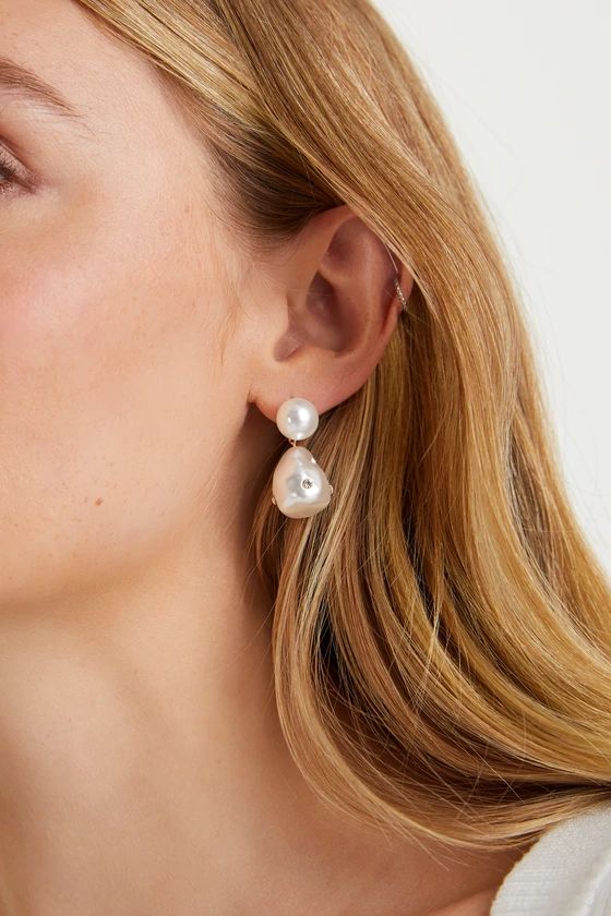 Luxe Impulse White Pearl Rhinestone Drop Earrings | Lulus (US)