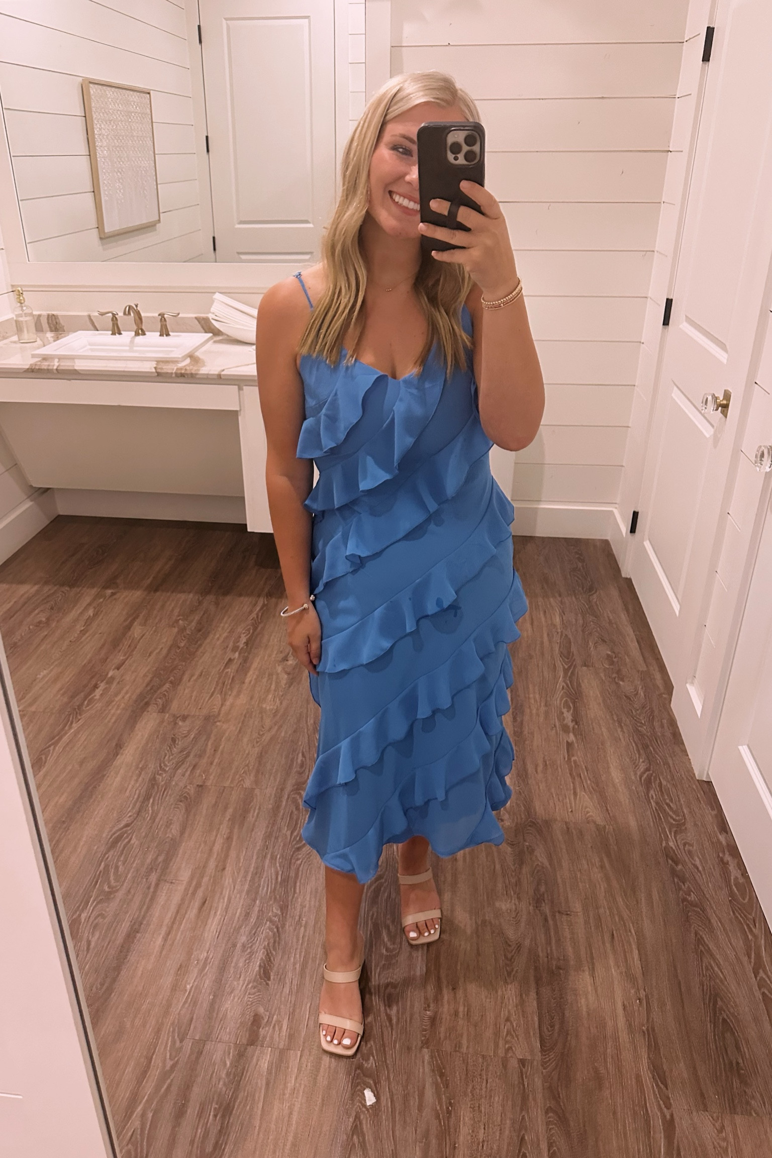 The perfect summer wedding guest dress💙 

#LTKBeauty #LTKStyleTip #LTKShoeCrush