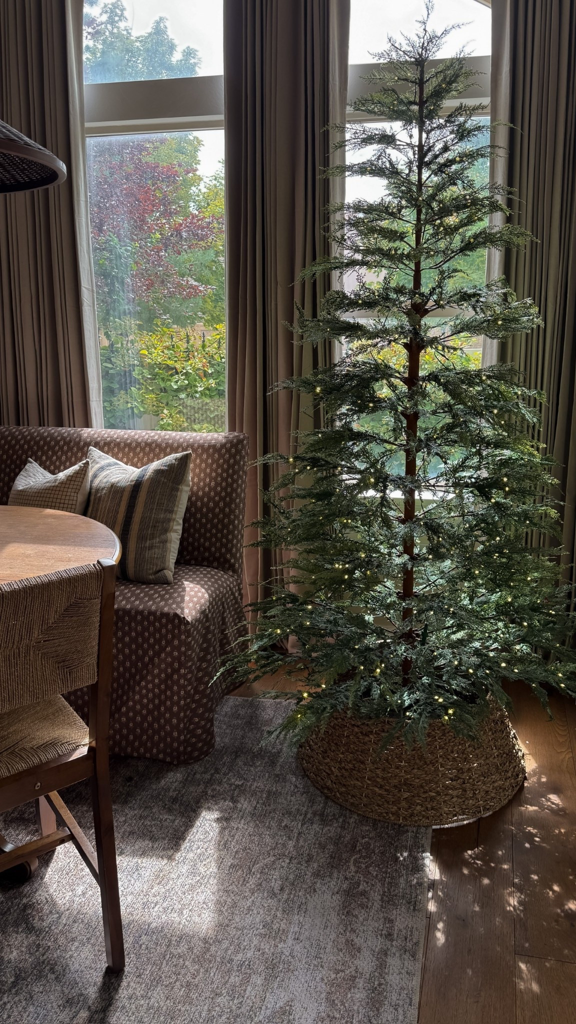 Holiday Kitchen Dining 

#WalmartPartner #AmazonPartner #TargetPartner #McGeeAndCoPartner #homedecorfinds #homeinspo #neutralhomedecor #interiordecor #decorinspo #modernhomedecor earns commission (affiliate)

#LTKSeasonal #LTKHome #LTKHoliday