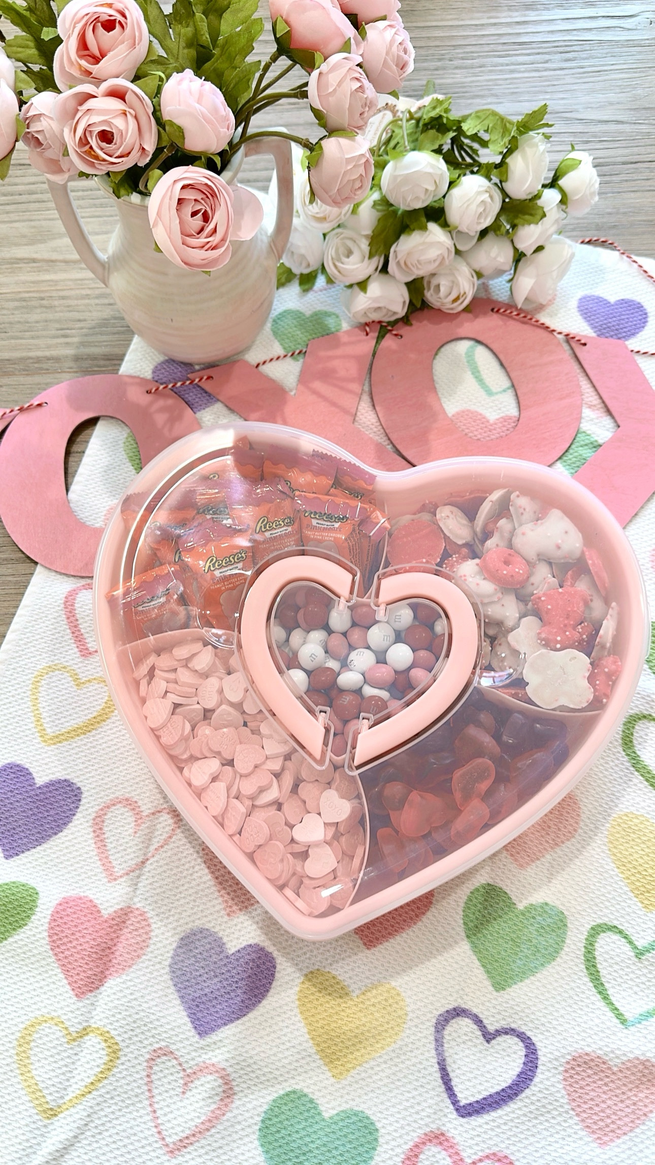 Valentine’s Day Candy Snacklebox 💗💞

#LTKSeasonal #LTKParties #LTKGiftGuide