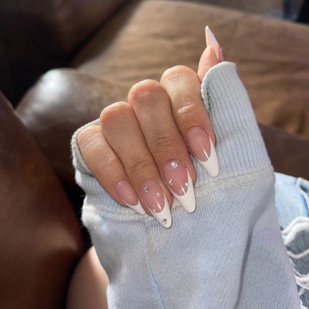 rhinestone pearl french tip press on nails 🤍✨

#LTKbeauty