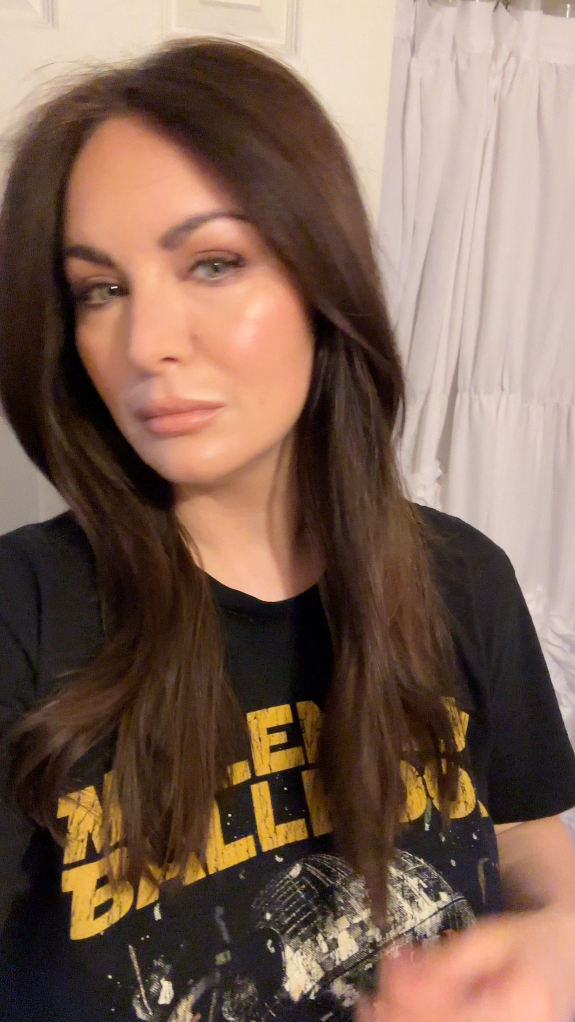 Washing my hair more often means more air-drying. Love these two products to fake a blowout in literally 2 minutes! 

#LTKStyleTip #LTKBeauty #LTKOver40