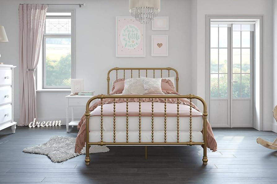 Little Seeds Monarch Hill Wren Metal Full, Gold Bed | Amazon (US)