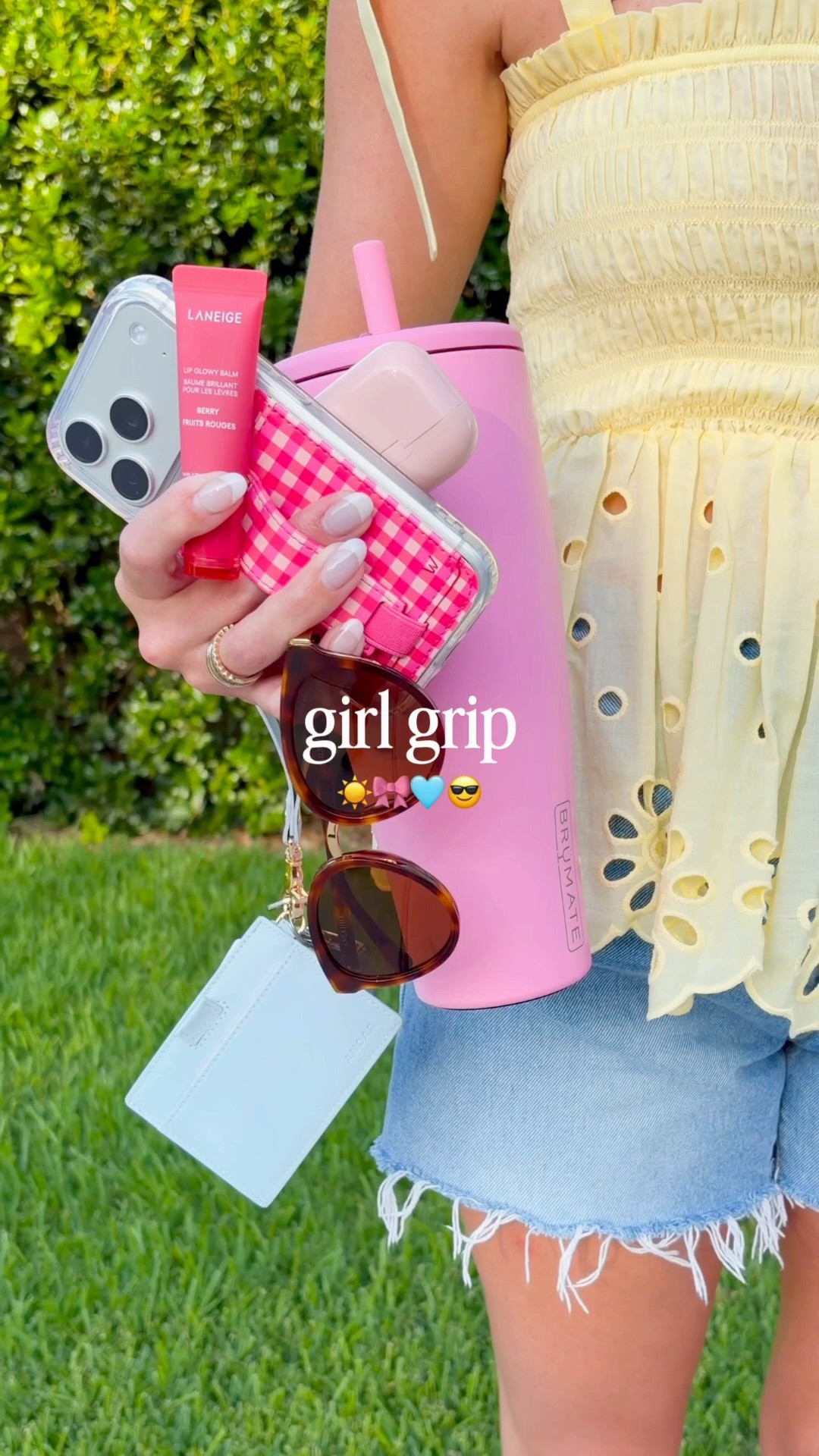 girl grip ☀️🎀🩵😎

Comment SHOP for the links.

#girlgrip #trend #momlife /

#LTKdayinmylife #LTKmomlife #LTKgrwm