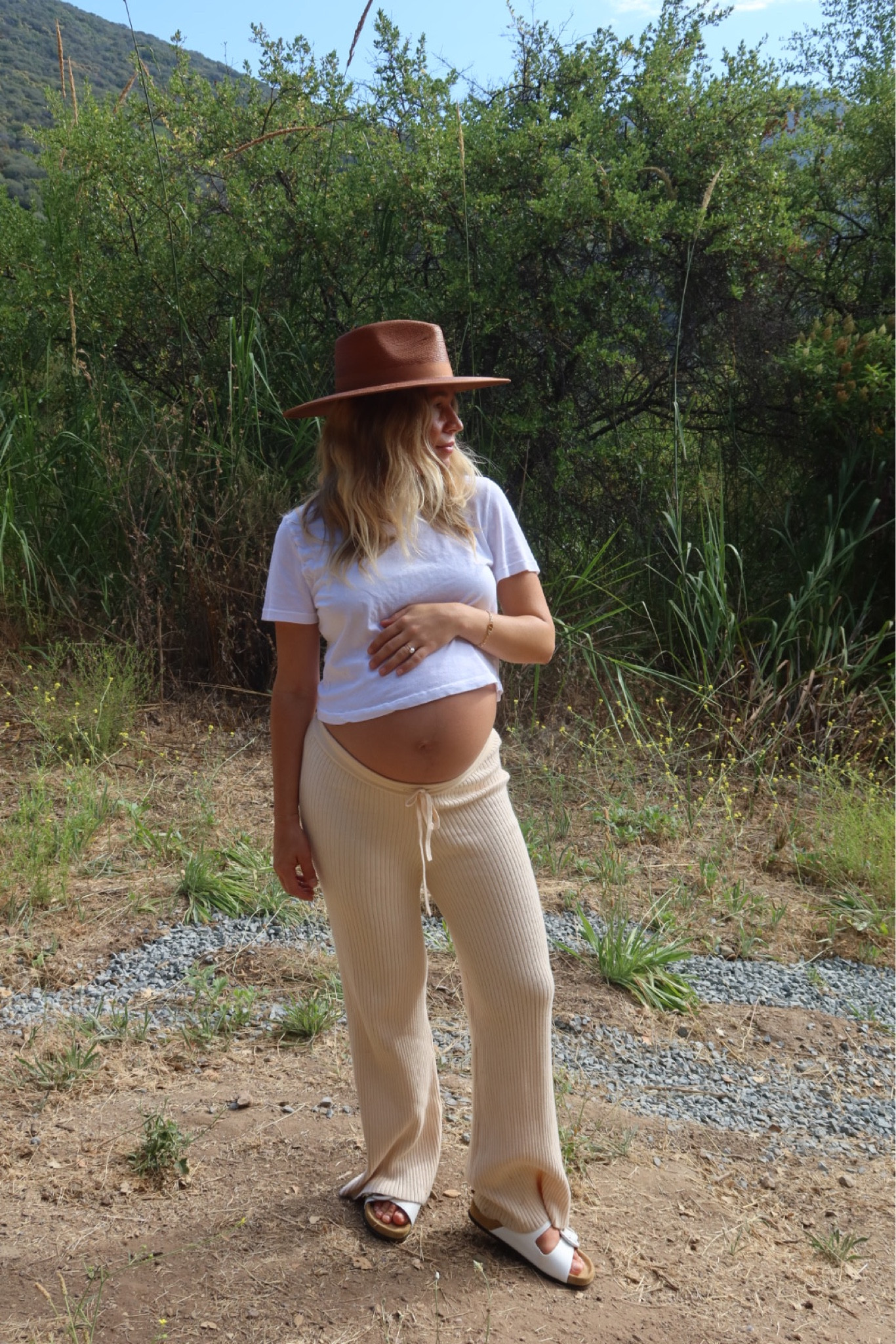 Comfy maternity style 

#LTKshoecrush #LTKunder100 #LTKbump