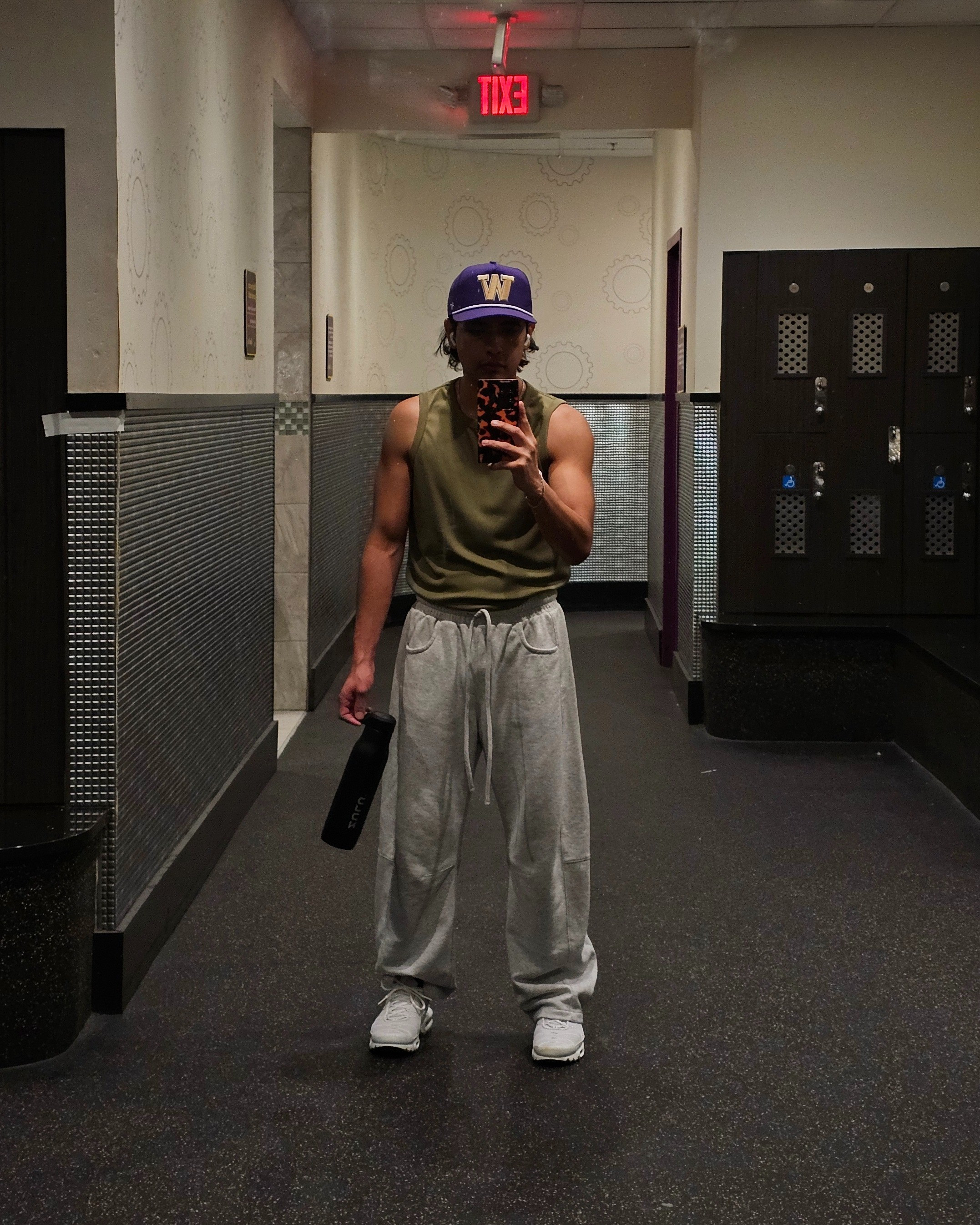 Gym essentials 

#LTKGiftGuide #LTKActive #LTKMens