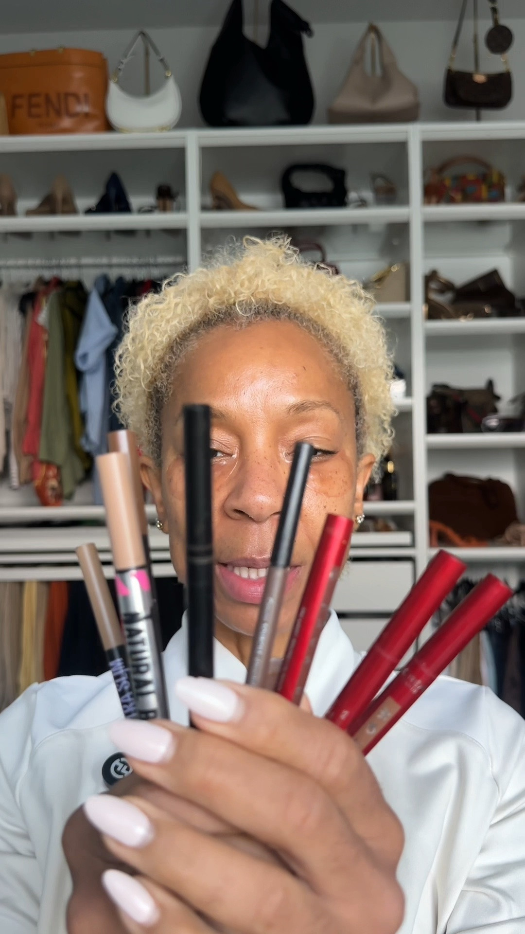 I think I have this brow pen color situation figured out🤔 
The @lorealparis Faux Brow to the rescue 🙌🏽

#LTKstorytime #LTKOver40 #LTKBeauty